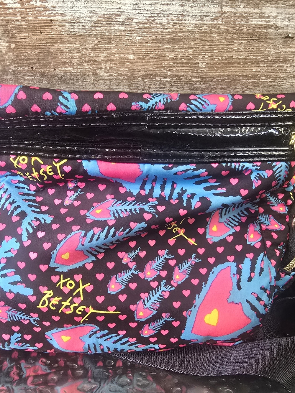 Betsey Johnson Fun & Flirty Hearts Lunch Bag / Lunchbox new without tags - Picture 5 of 5